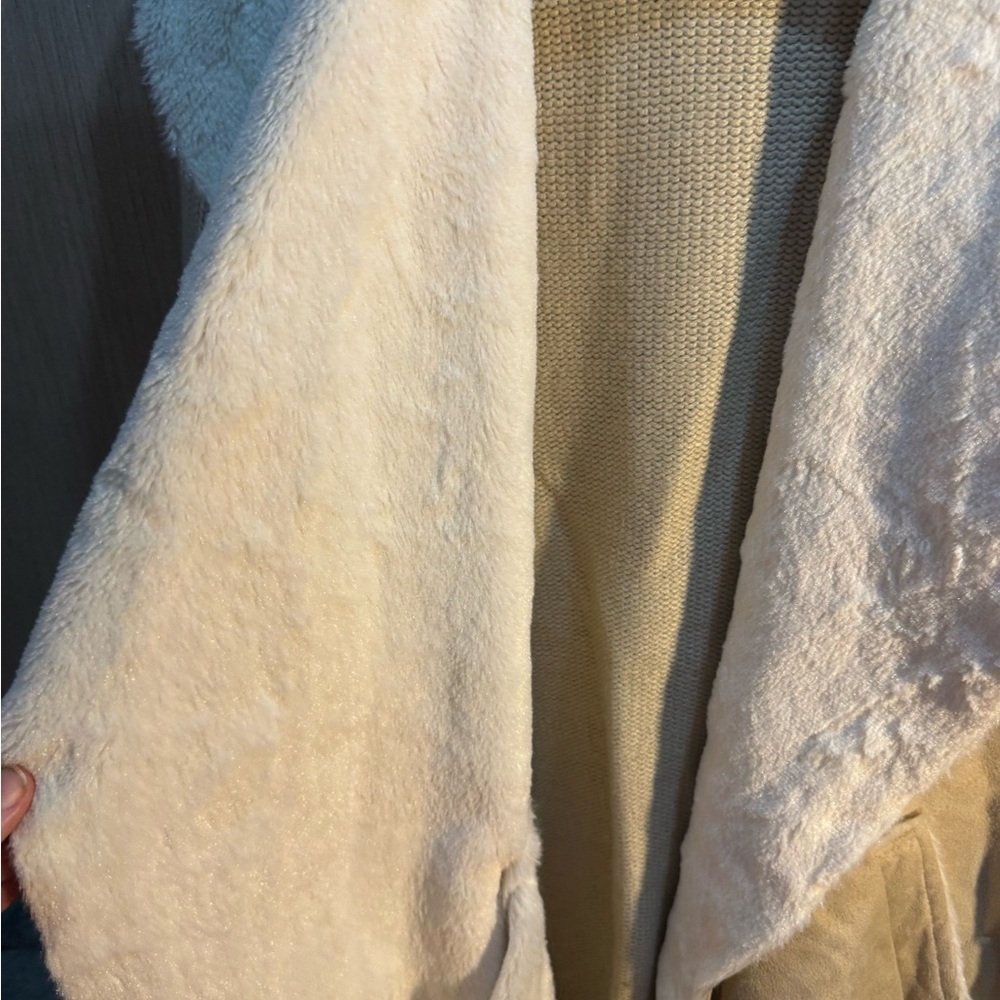 Women’s Cavalini Cream Open-Front Faux-Fur Collar Cardigan Size Small - Picture 3 of 4